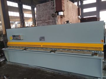 6 mm Thickness Hydraulic CNC Shearing Machine For Q235 Steel Plates